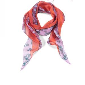 Cabi Spring ‘22 Coy Scarf